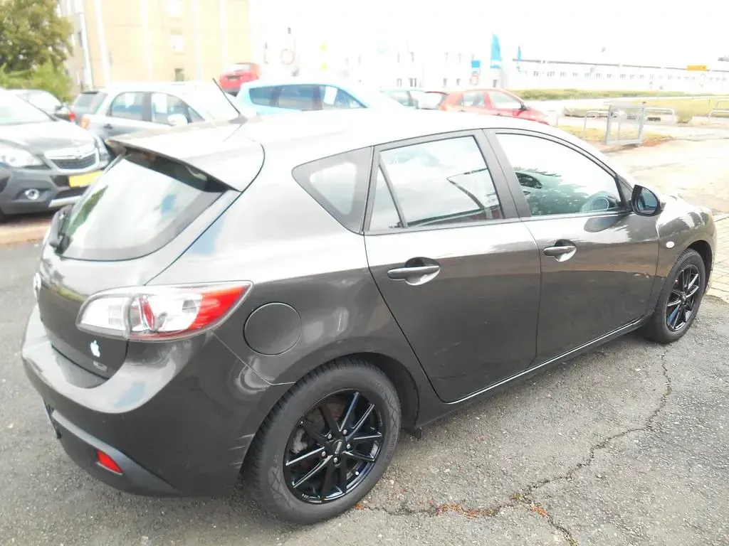 Gebraucht Mazda 3 Prime-Line 105 PS (77 kW) 2012 Grau Limousine