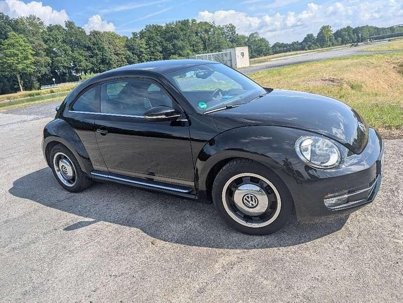 Schwarz Gebraucht 2014 VW Beetle Cup Limousine | 12.500 € (Etwas zu teuer) - Bild 1/4