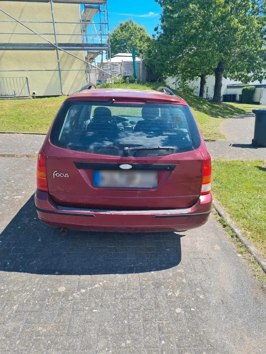 Gebraucht Ford Focus 115 PS (84 kW) 1999 Andere farben Kombi