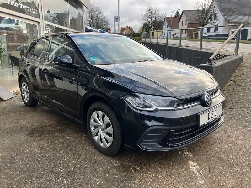 Gebraucht VW Polo Life 95 PS (69 kW) 2023 Schwarz Kleinwagen