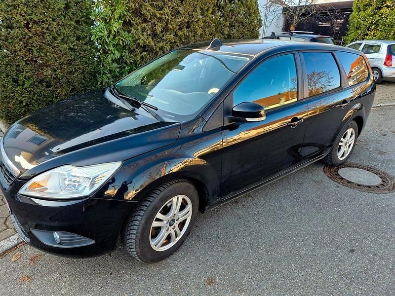 Gebraucht Ford Focus Viva 109 PS (80 kW) 2011 Schwarz Kombi