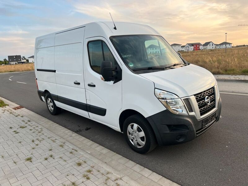 Weiß Gebraucht 2019 Nissan NV400 Van | 13.500 € - Bild 1/4