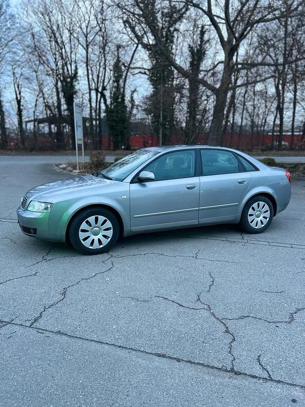 Gebraucht Audi A4 102 PS (75 kW) 2004 Grau Limousine