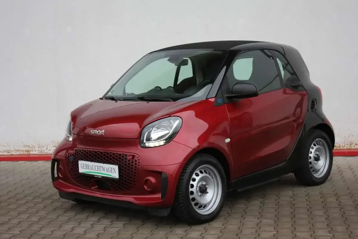 Gebraucht Smart ForTwo Coupé 60 kW (82 PS) 2021 Nachtschwarz Kleinwagen