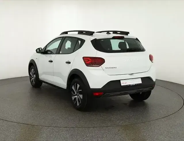 Neu Dacia Sandero Stepway 91 PS (66 kW) 2025 Weiß SUV