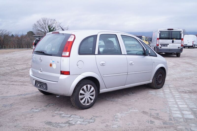 Gebraucht Opel Meriva Edition 101 PS (74 kW) 2005 Silber Van / Kleinbus