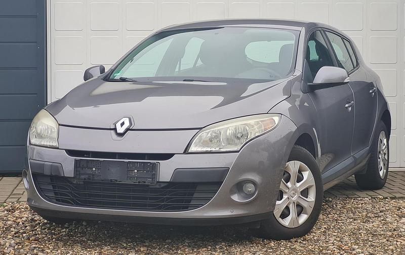 Gebraucht Renault Mégane Expression 101 PS (74 kW) 2009 Grau Limousine