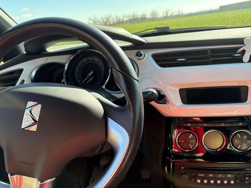 Gebraucht Citroën DS3 120 PS (88 kW) 2011 Schwarz Kleinwagen