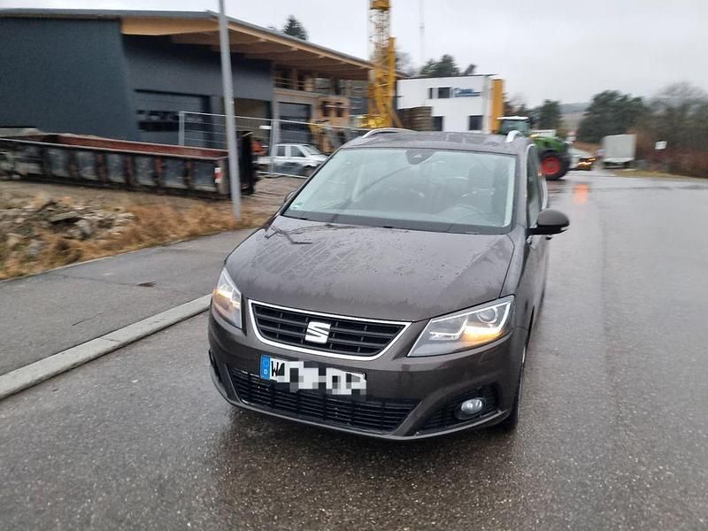 Gebraucht Seat Alhambra 150 PS (110 kW) 2016 Braun Van / Kleinbus