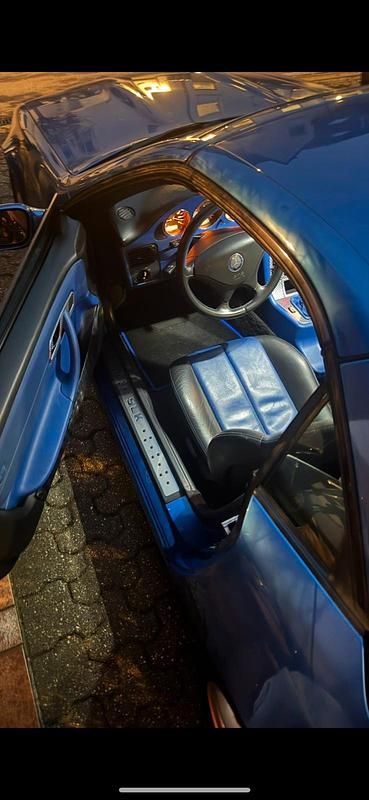 Blau Gebraucht 2001 Mercedes SLK200 Cabrio | 5.000 € (Fairer Preis) - Bild 1/4