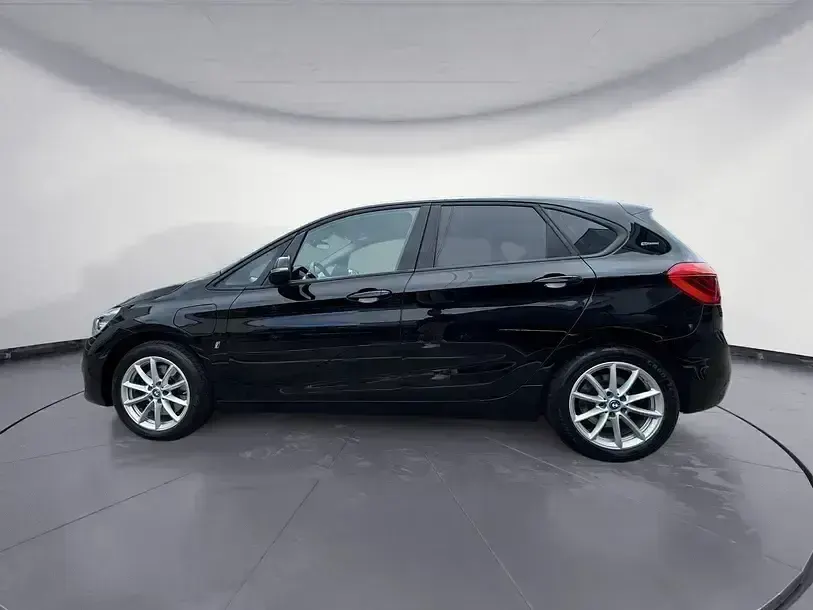Gebraucht BMW 225 Active Tourer iPerformance 224 PS (164 kW) 2018 Schwarz Van / Kleinbus