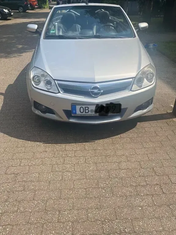 Gebraucht Opel Tigra Edition 90 PS (66 kW) 2009 Grau Cabrio
