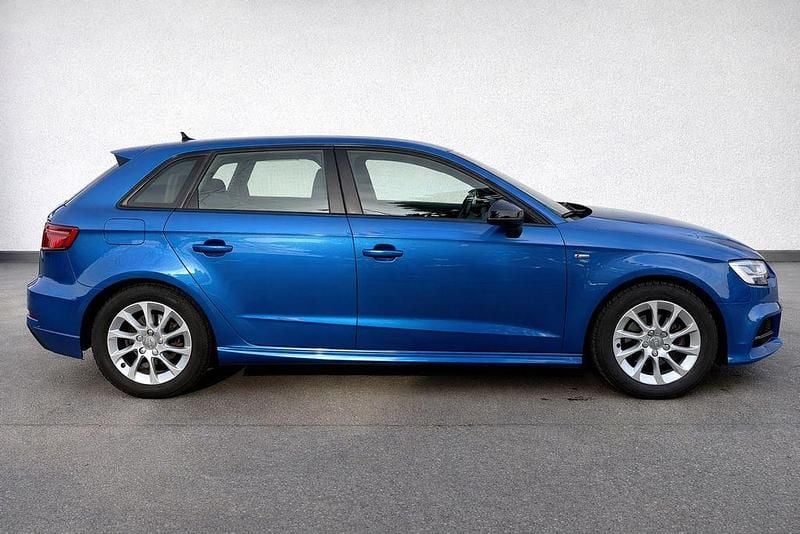 Gebraucht Audi A3 S-line plus 150 PS (110 kW) 2019 Arablau kristalleffekt Limousine