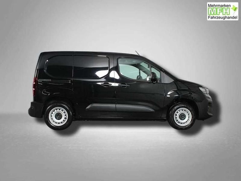Gebraucht Opel Combo 102 PS (75 kW) 2025 Karbon schwarz metallic Van / Kleinbus