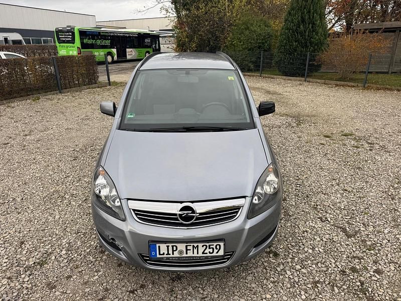 Gebraucht 2010 Opel Zafira Van / Kleinbus | 2.399 € (Guter Preis) - Bild 1/4