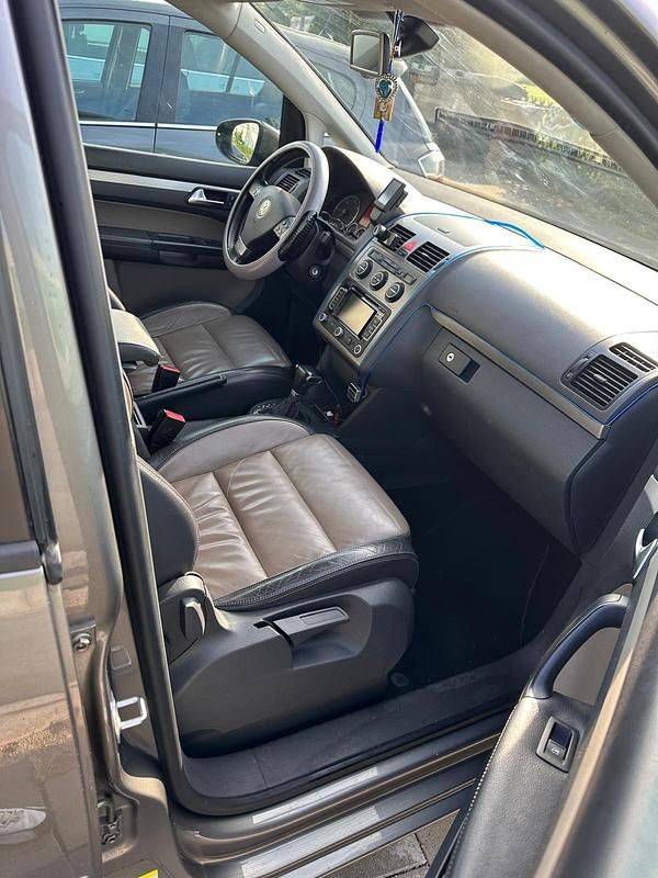 Gebraucht VW Golf VI 145 PS (106 kW) 2010 Grau Kleinwagen