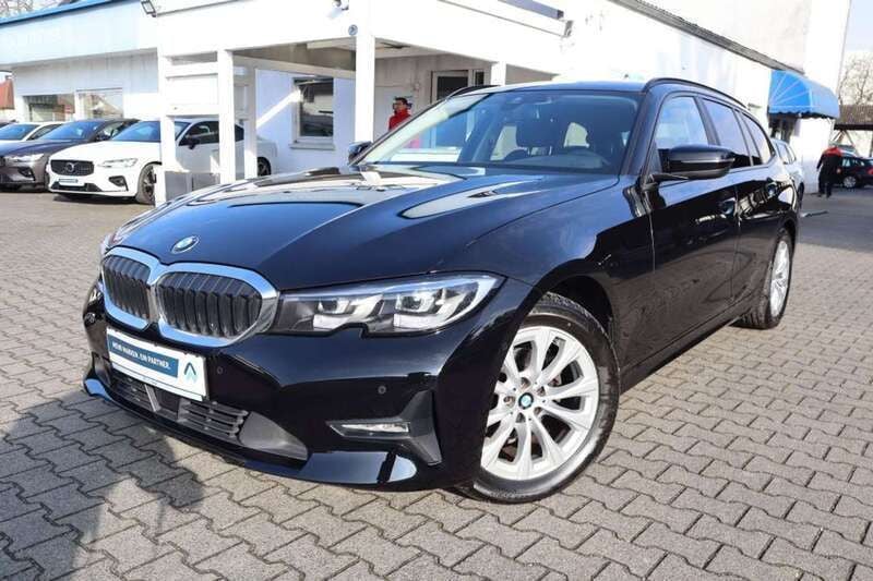 Schwarz ii Gebraucht 2022 BMW 318 Advantage Kombi | 25.485 € (Fairer Preis) - Bild 1/2