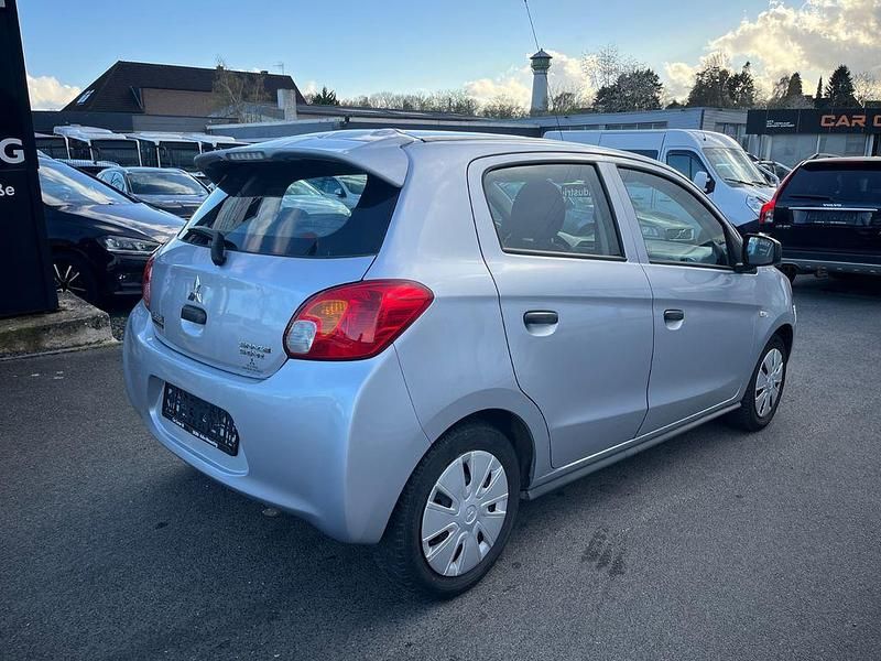 Gebraucht Mitsubishi Space Star 71 PS (52 kW) 2014 Silber Van / Kleinbus