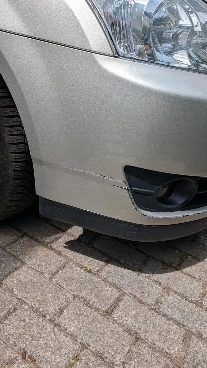 Gebraucht Toyota Corolla 97 PS (71 kW) 2006 Silber Kleinwagen