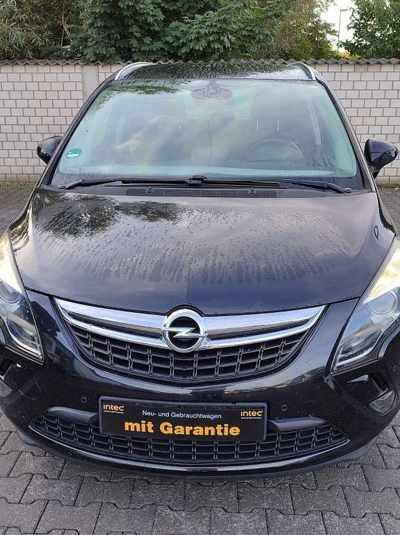 Schwarz Gebraucht 2012 Opel Zafira Tourer Edition Van / Kleinbus | 4.900 € (Guter Preis) - Bild 1/4