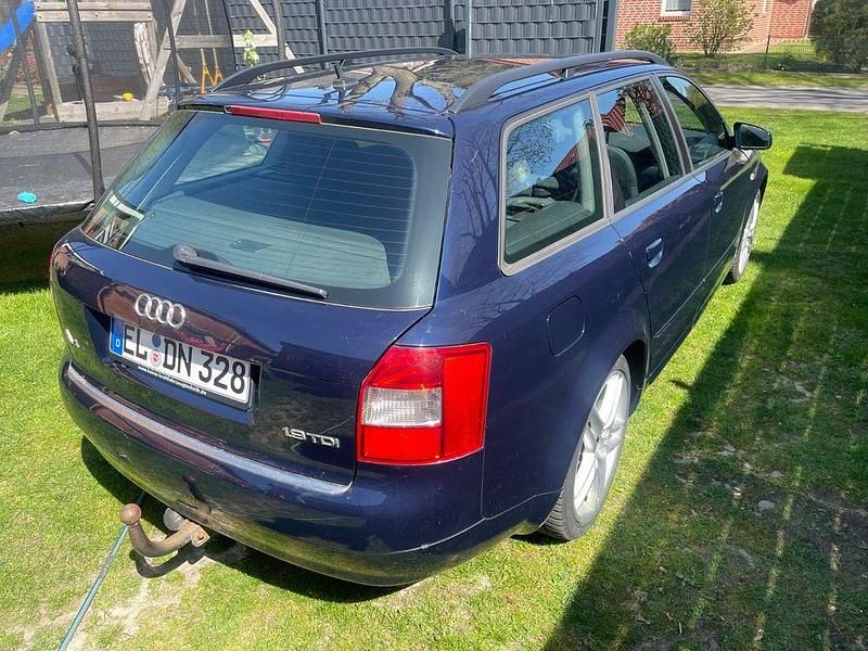Second-hand Audi A4 101 CP (74 kW) 2003 Albastru Break