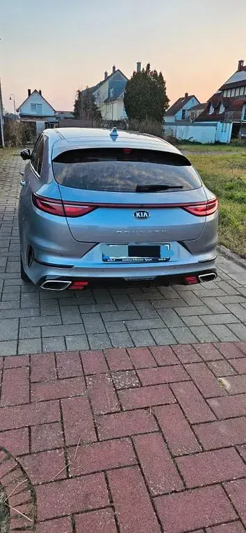 Używany Kia ProCeed GT 204 KM (150 kW) 2020 Srebrny Kombi