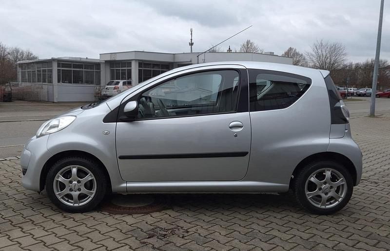 Gebraucht Citroën C1 68 PS (50 kW) 2010 Silber Kleinwagen