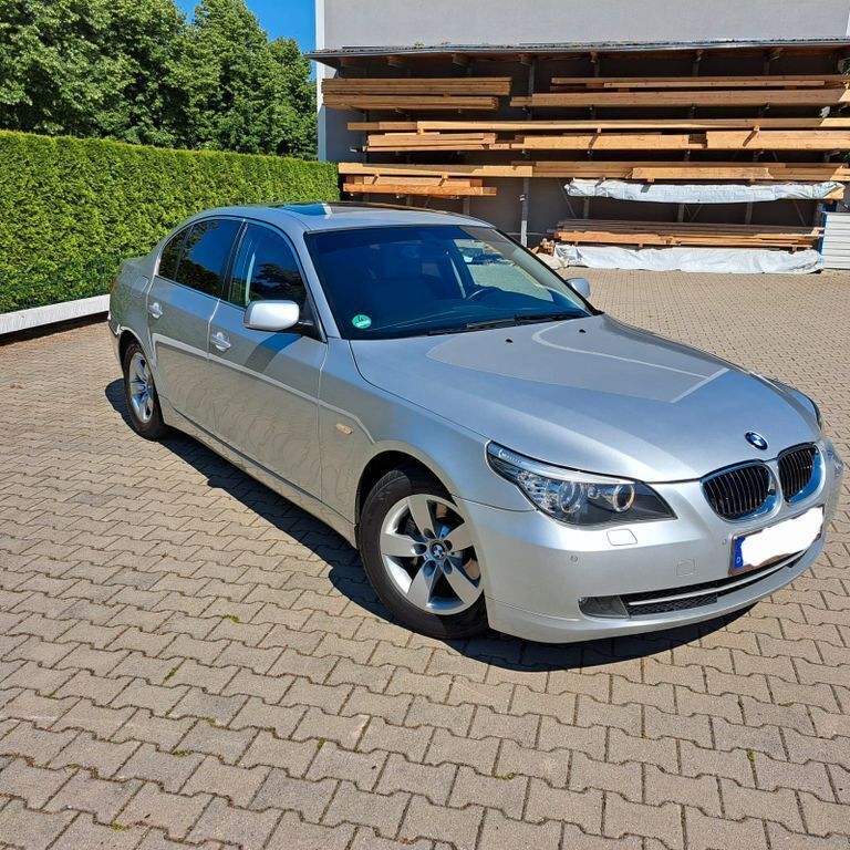 Silber Gebraucht 2008 BMW 523 Limousine | 5.800 € (Guter Preis) - Bild 1/4