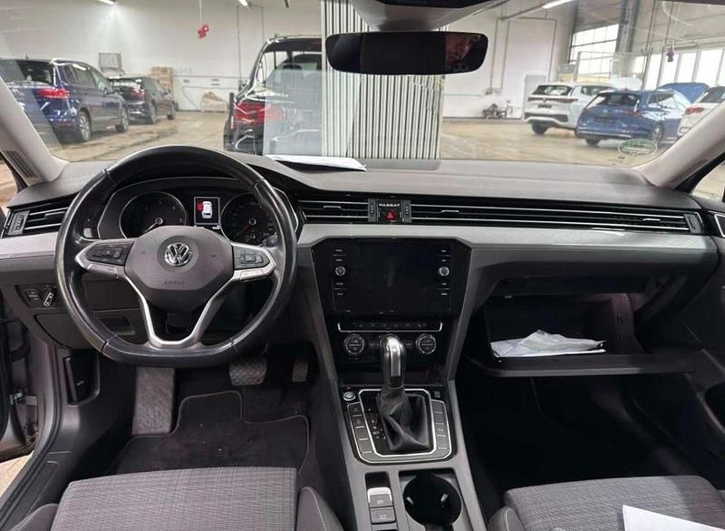 Gebraucht VW Passat Business 150 PS (110 kW) 2020 Silber Kombi