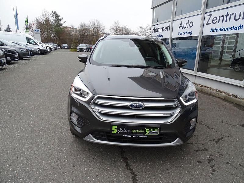 Gebraucht Ford Kuga Titanium 150 PS (110 kW) 2017 Magneticgrau metallic SUV