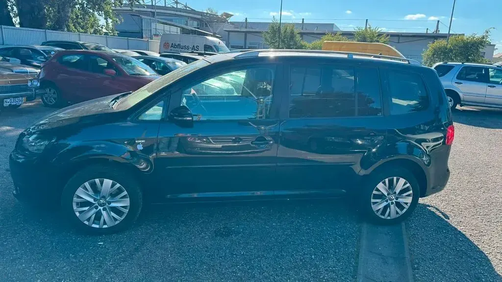 Gebraucht VW Touran Life 150 PS (110 kW) 2013 Schwarz Van / Kleinbus