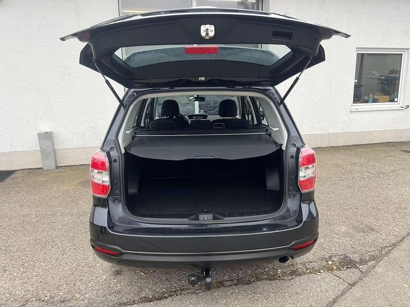 Gebraucht Subaru Forester Exclusive+ 147 PS (108 kW) 2015 Dark gray (m) SUV