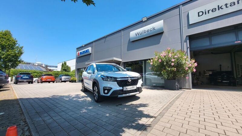 Weiß Neu 2025 Suzuki SX4 S-Cross Comfort+ SUV | 33.510 € - Bild 1/4