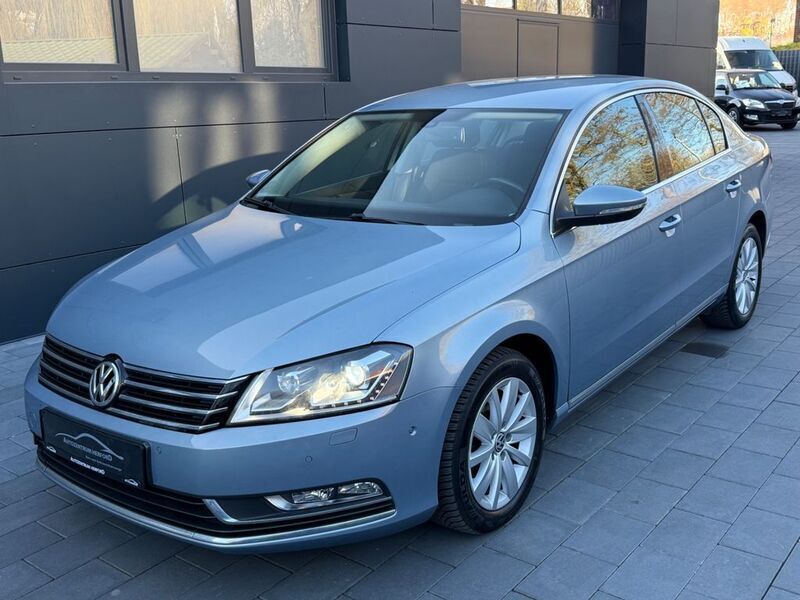 Grau Gebraucht 2013 VW Passat Comfortline Limousine | 7.500 € (Guter Preis) - Bild 1/4