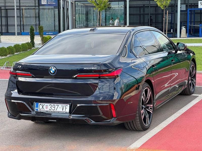 Schwarz Gebraucht 2023 BMW i7 Limousine | 79.990 € (Superpreis) - Bild 1/4