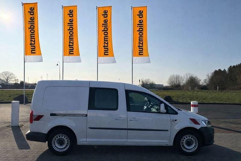 Gebraucht VW Caddy Maxi Trendline 102 PS (75 kW) 2017 Weiß Van / Kleinbus