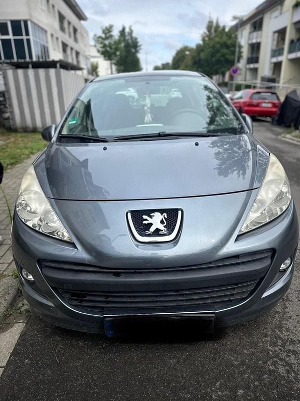 Grau Gebraucht 2010 Peugeot 207 Urban Move Kleinwagen | 3.850 € (Fairer Preis) - Bild 1/4