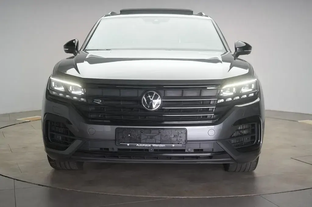 Gebraucht VW Touareg R 462 PS (339 kW) 2023 Grau SUV
