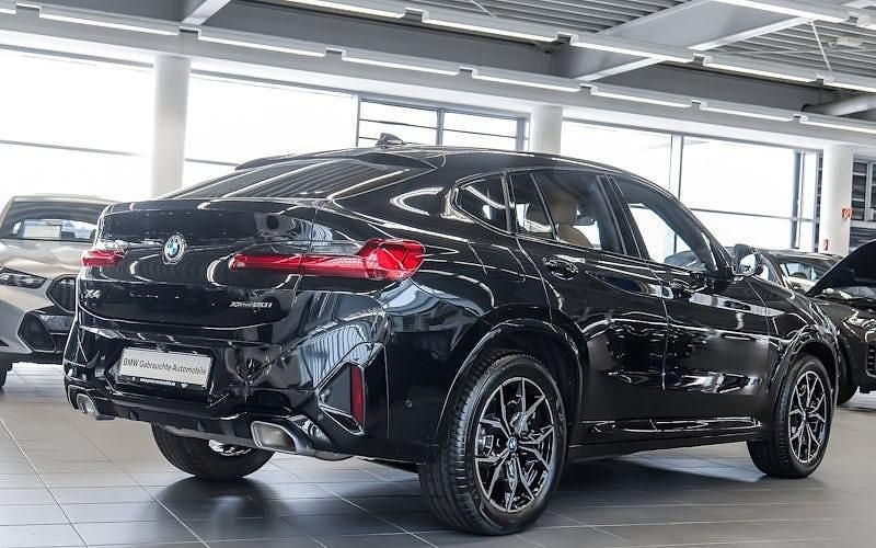Gebraucht BMW X4 Shadowline 184 PS (135 kW) 2024 Schwarz SUV