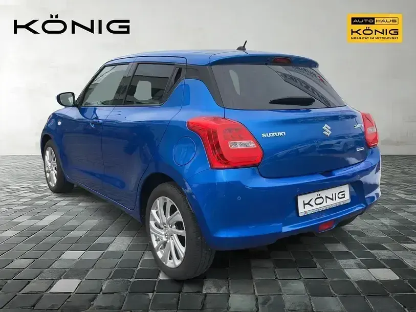 Gebraucht Suzuki Swift Comfort 83 PS (61 kW) 2023 Speedy blue metallic Limousine