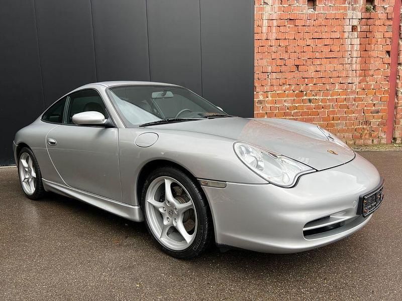 Silber Gebraucht 2003 Porsche 911 Carrera Coupé | 36.490 € (Superpreis) - Bild 1/4