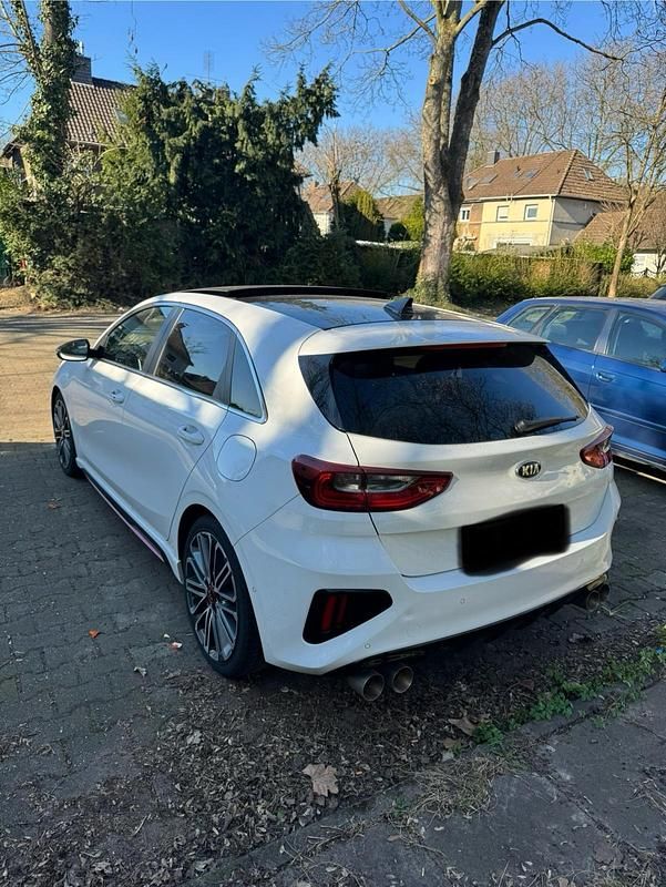Gebraucht Kia Ceed GT GT 204 PS (150 kW) 2020 Weiß Limousine