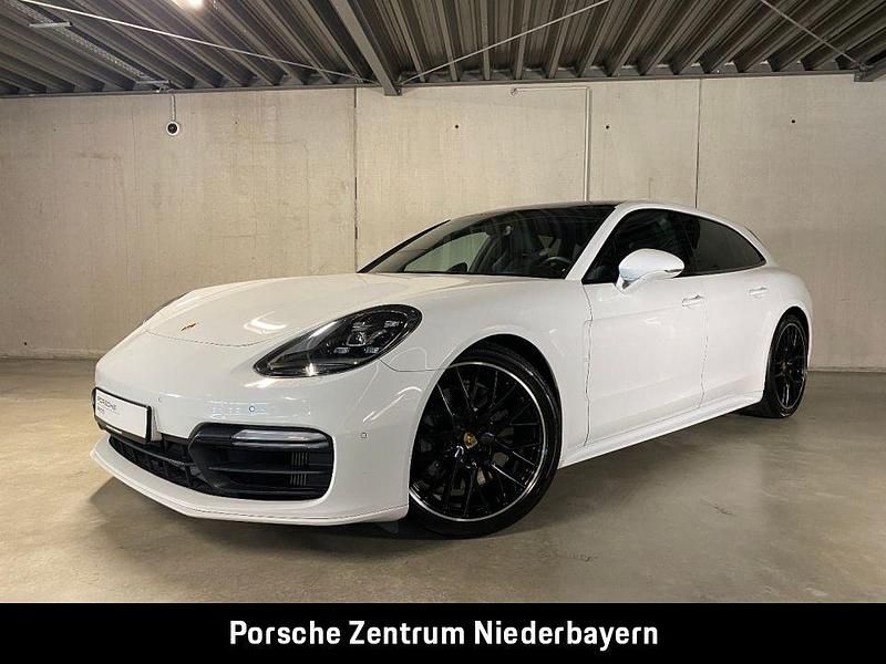 Weiß Gebraucht 2018 Porsche Panamera 4S Sport Turismo Limousine | 67.490 € (Fairer Preis) - Bild 1/4