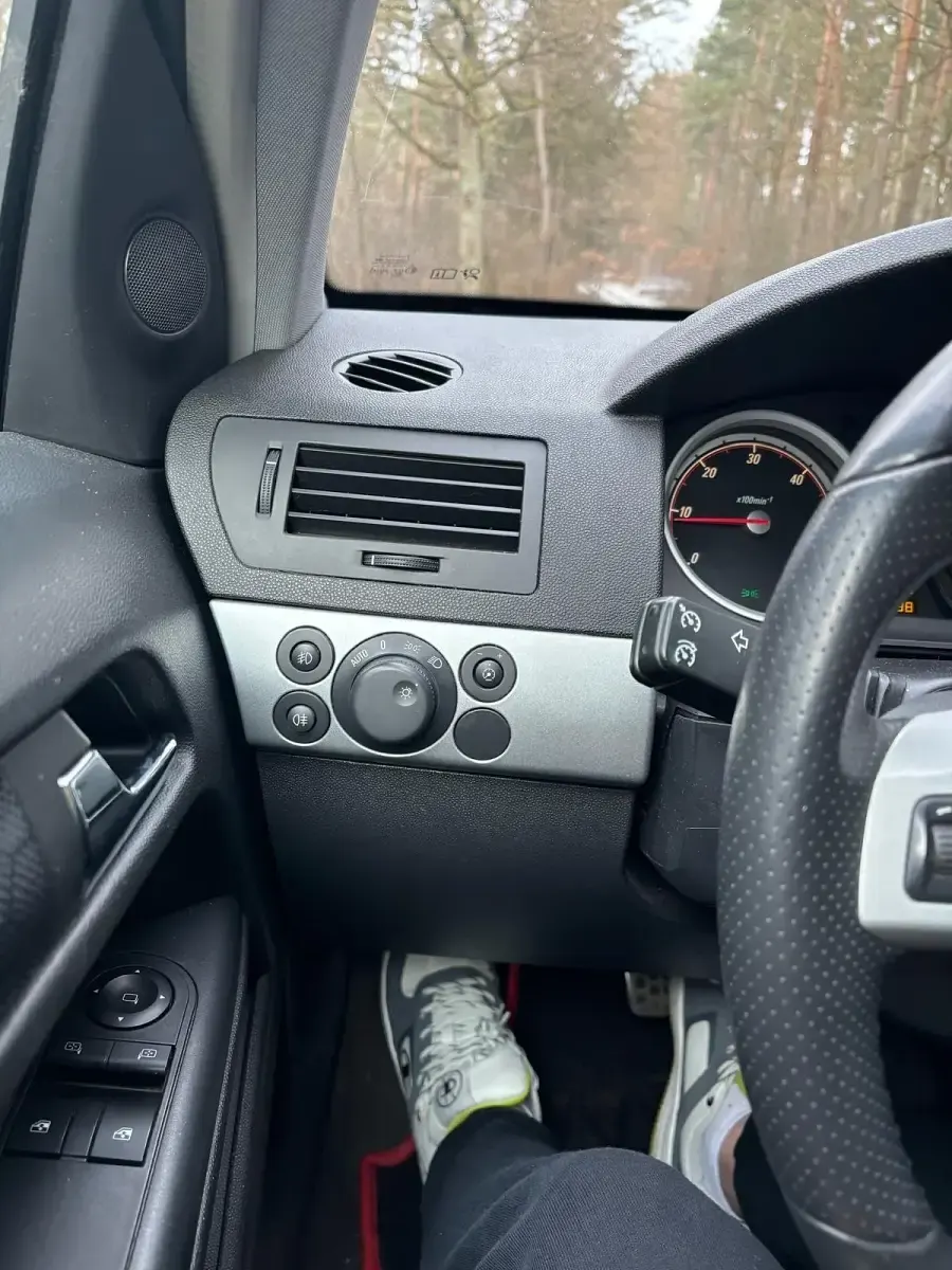 Gebraucht Opel Astra 120 PS (88 kW) 2007 Grau Limousine