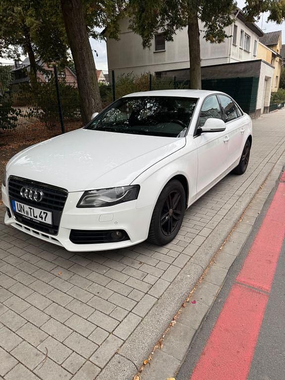 Weiß Gebraucht 2008 Audi A4 Limousine | 4.499 € (Guter Preis) - Bild 1/4