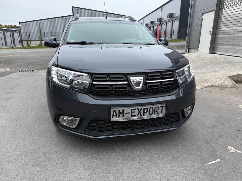 Grau Gebraucht 2017 Dacia Logan MCV Lauréate Kombi | 6.950 € (Guter Preis) - Bild 1/4