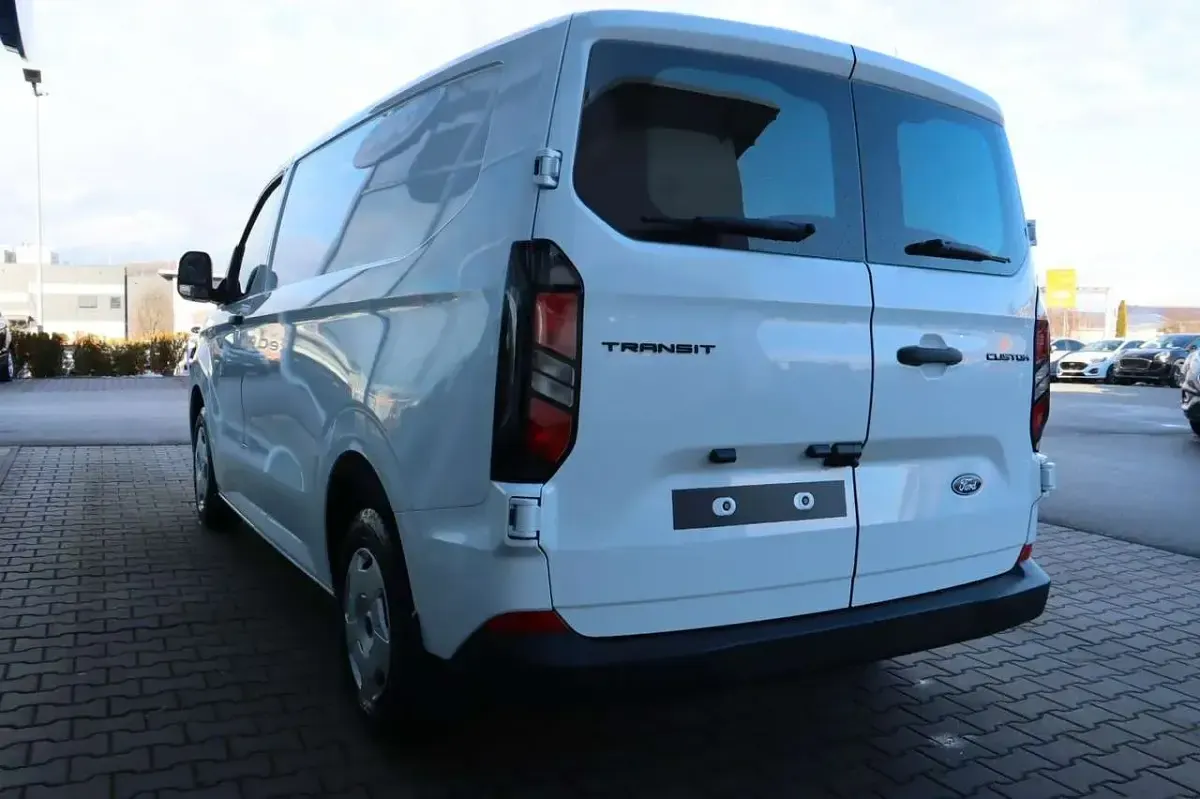 Neu Ford Transit 100 kW (136 PS) 2026 Frozen white Pickup