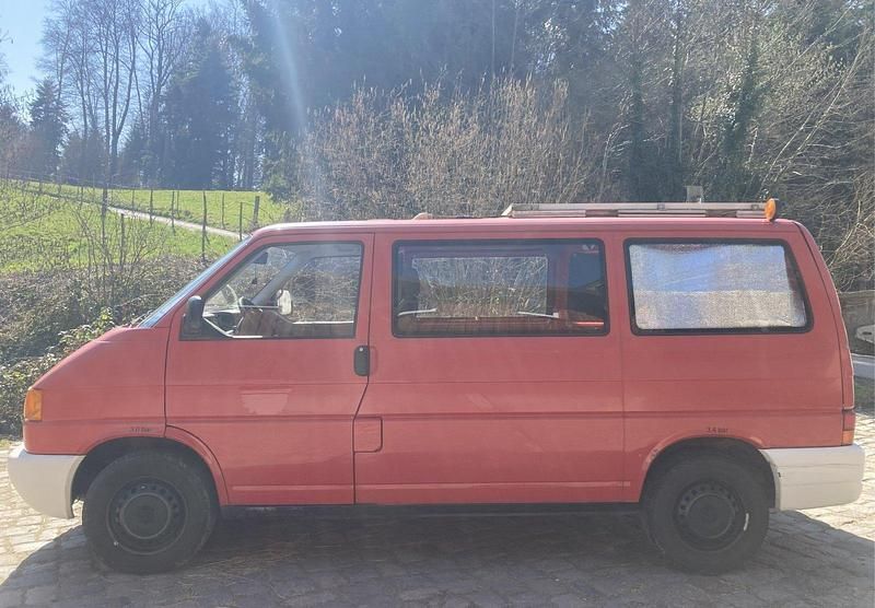 Second-hand VW Transporter 85 CP (62 kW) 1996 Roșu Van