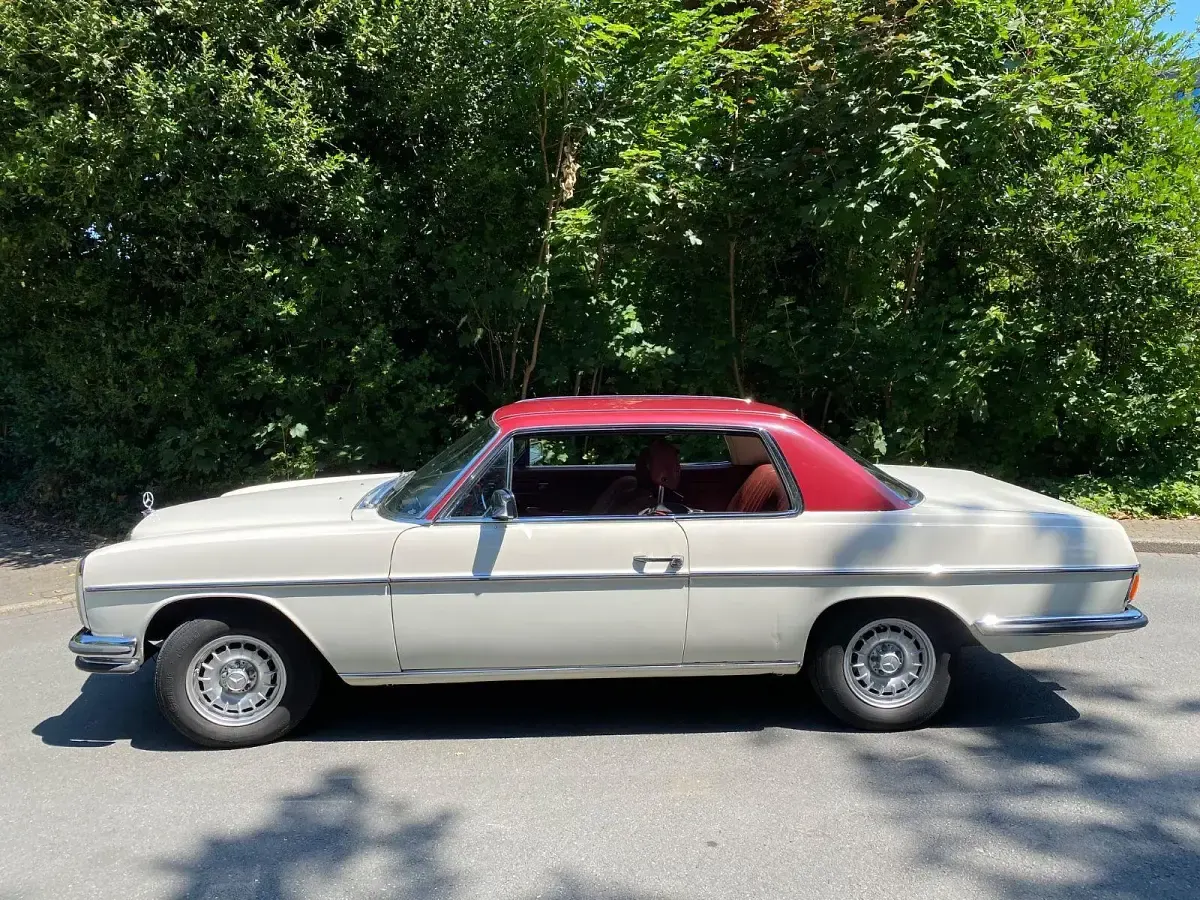 Gebraucht Mercedes 250 131 PS (96 kW) 1970 Weiß Coupé