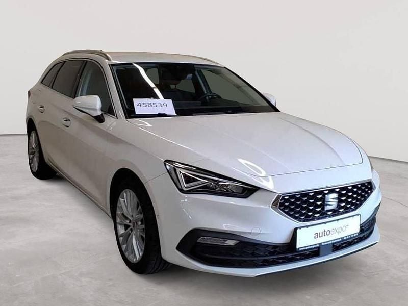 Weiß Gebraucht 2021 Seat Leon XCELLENCE Kombi | 19.990 € (Fairer Preis) - Bild 1/4